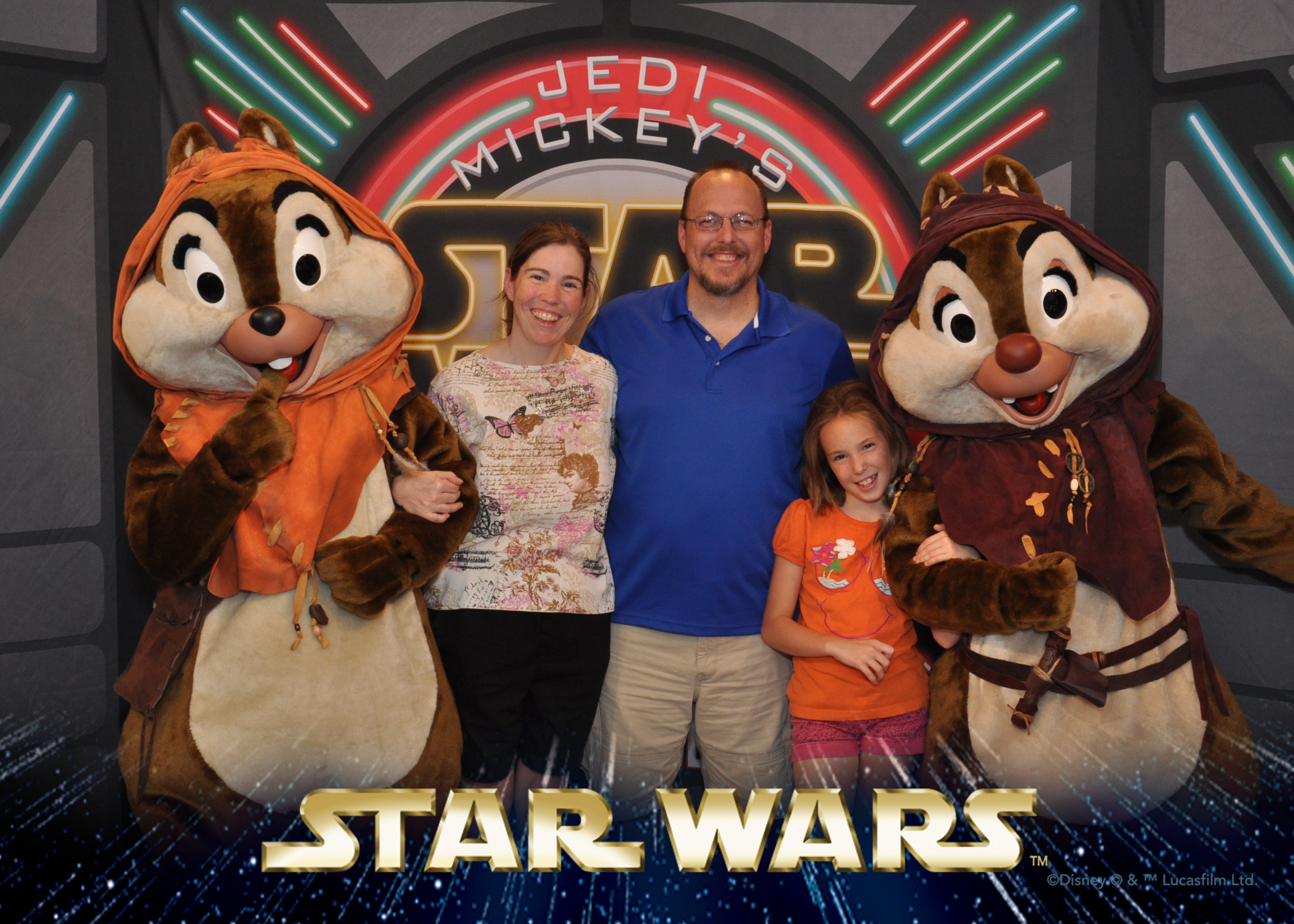 Chip and Dale Star Wars Weekends Character Dinner