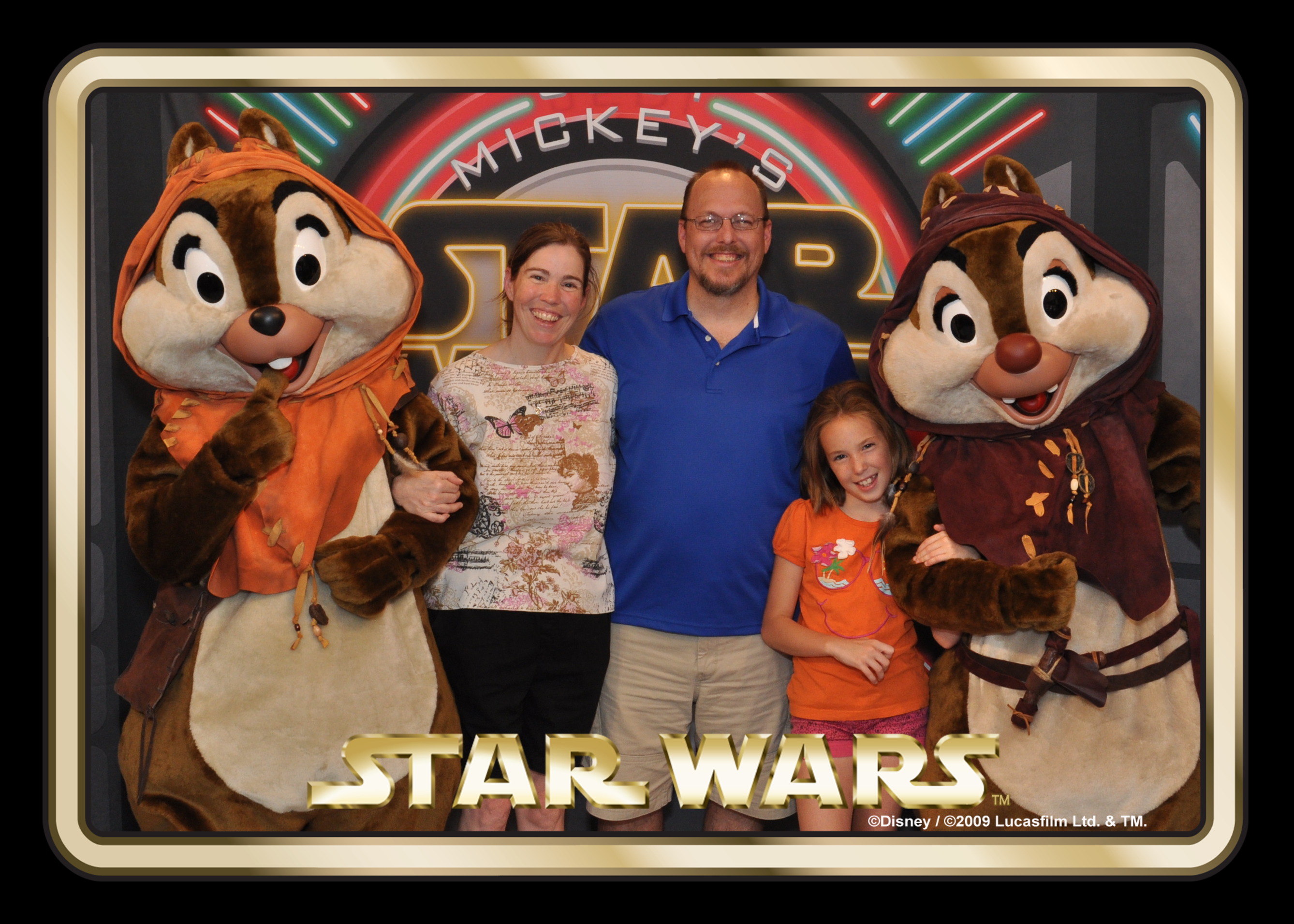 Chip and Dale at Jedi Mickey's Star Wars Dine