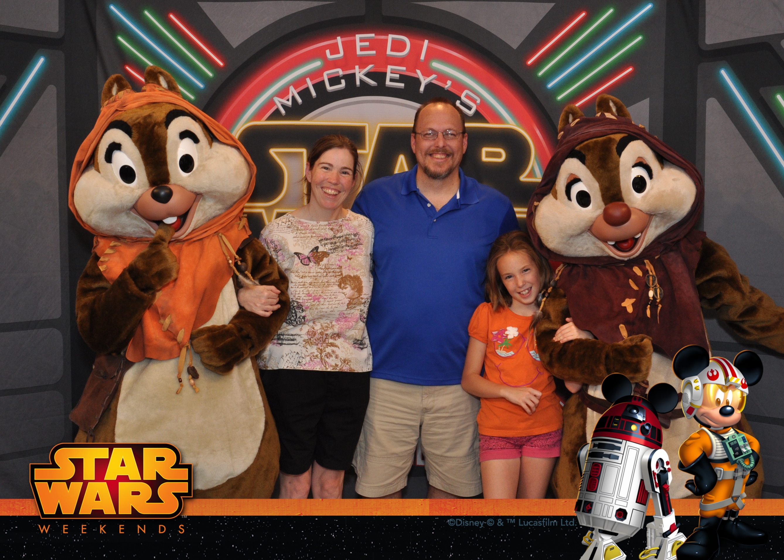 Chip n Dale as Ewoks at Jedi Mickey's Star Wars Character Meal